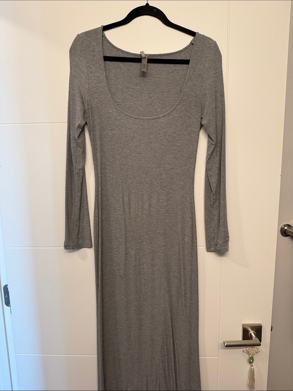 SKIMS Scoop Neck Long Sleeve Maxi Dress — Gray